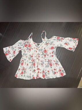 torrid White Floral Cold-Shoulder Peplum Top with Red Roses